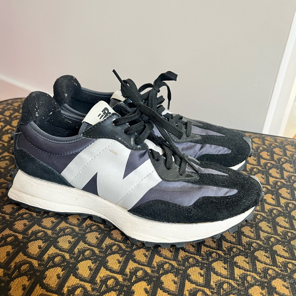 New Balance Women’s 327 Size 8 W8327SFC
